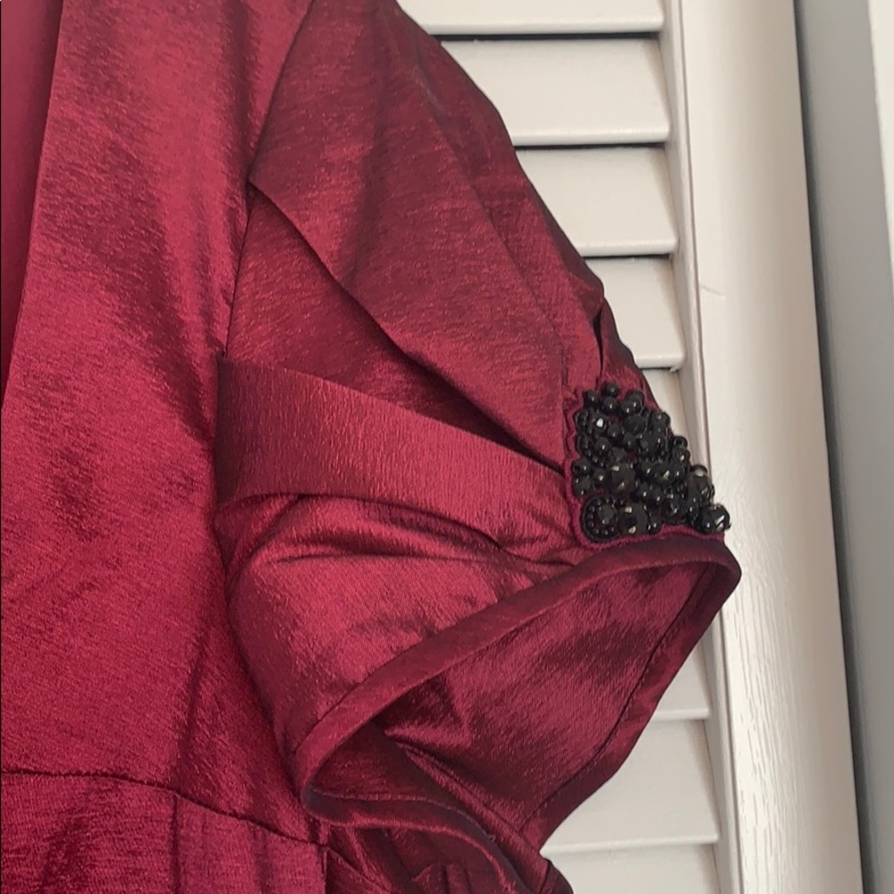 Dress - Picture 2 of 4